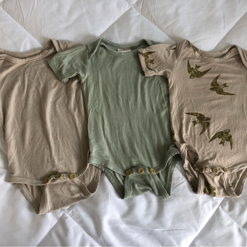 Kate Quinn The Woods 3-6M Onesies